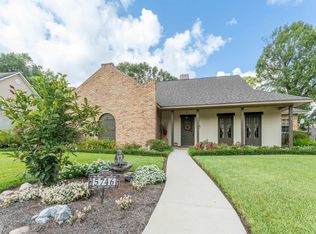 5746 Lake Shadow Dr, Baton Rouge, LA 70817