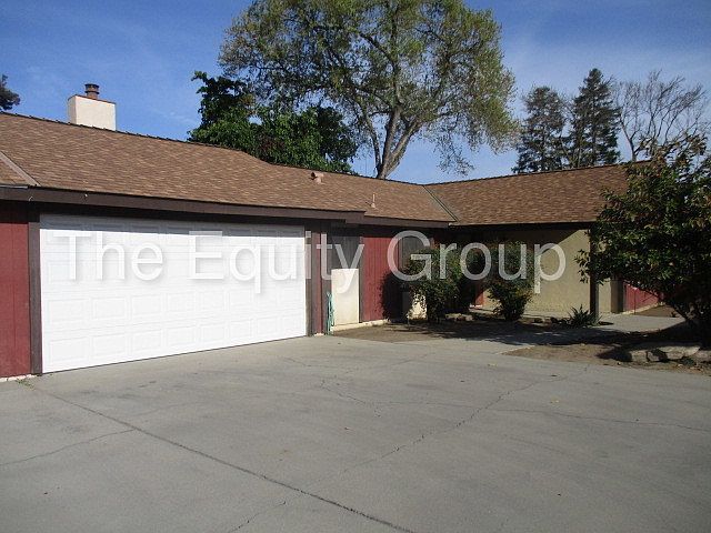 1st image of 5738 W Robinwood Ave