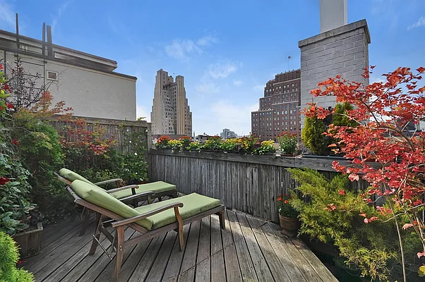 Sold by Corcoran | media 18