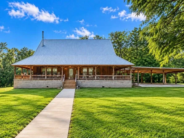 350 Kay Ln, Grove Hill, AL 36451