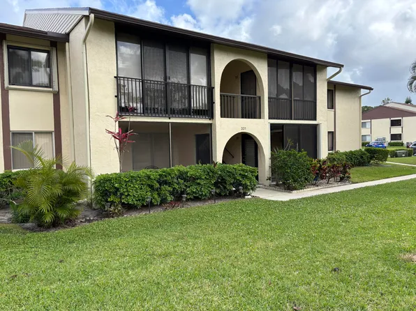 331 Knotty Pine Cir APT B-2, Greenacres, FL 33463