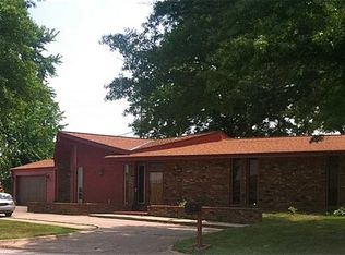 200 Mission Rd, Eureka, KS 67045