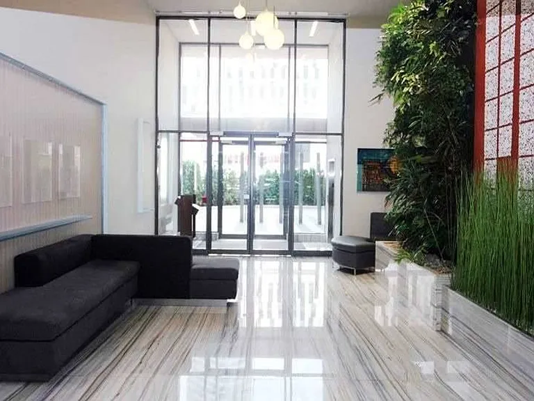 111 Elizabeth St — Photo 22
