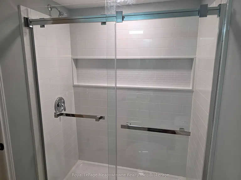 43 Dills Cres #BASEMENT — Photo 10