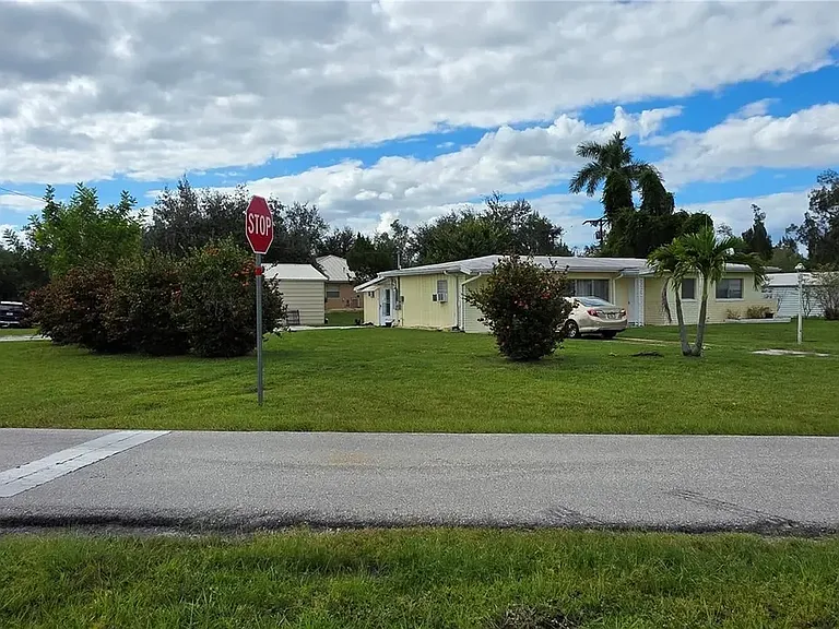115 Peace Island Dr #A — Photo 4