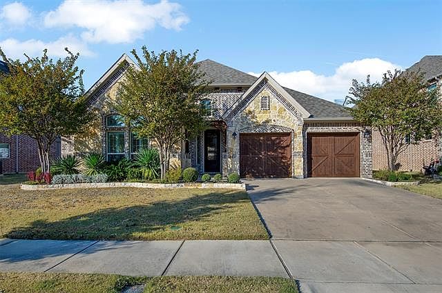 1st image of 1135 Blue Lake Blvd