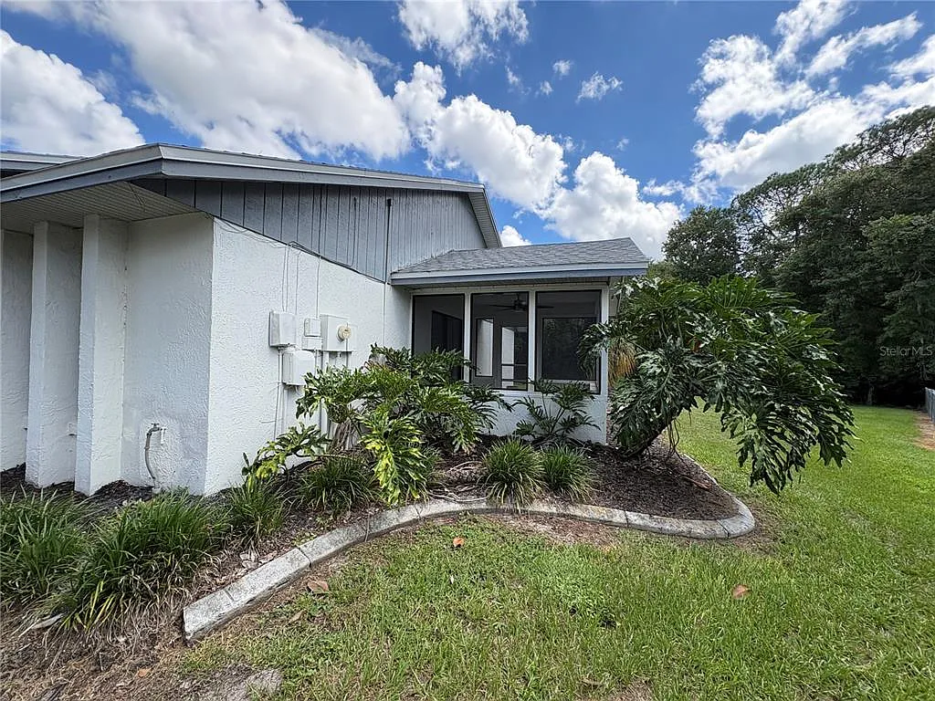 2 bed, 2.0 bath, 1198 sqft, $1,695 — Photo 4