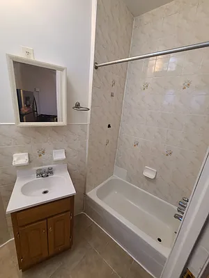 Rented by The Hamilton Group | media 8