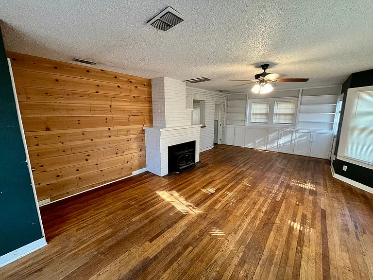 1625 Avenue Y — Photo 10