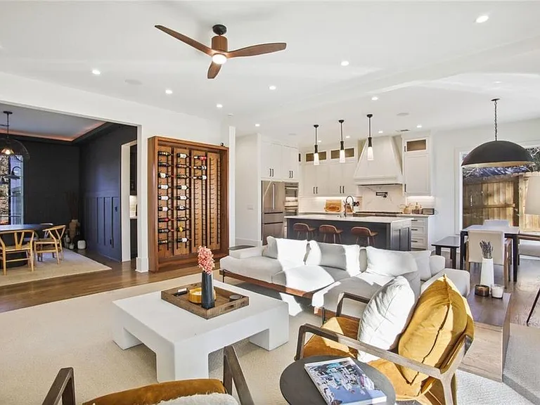 3041 Parkridge Dr NE — Photo 4