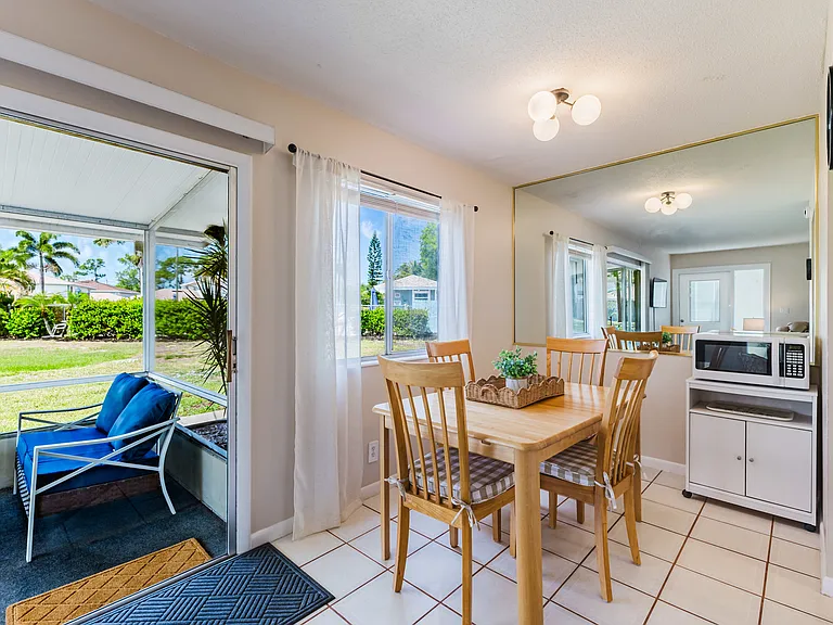 5840 Vancouver Cir #2 — Photo 38