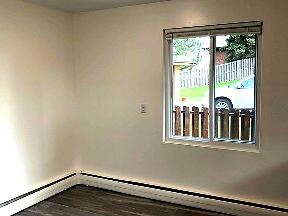 Eat in your nook space located in the kitchen. There are new windows and blinds throughout the unit with 2 windows per room.