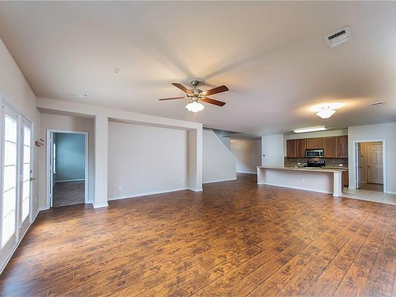 5th image of 5857 Pinebrook Dr