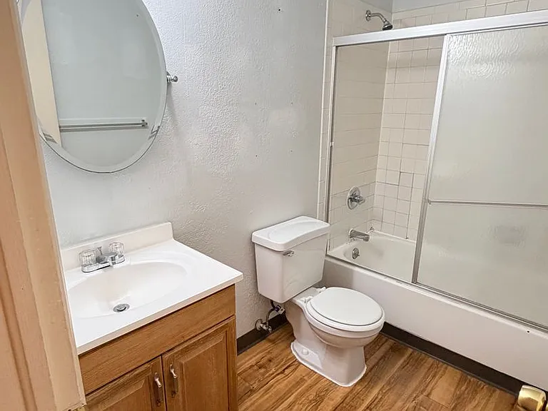 2318 S Colorado Ave — Photo 15
