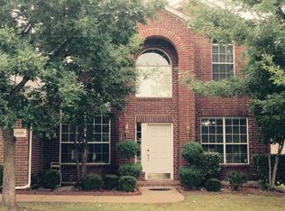 1920 Piper Dr, Corinth, TX 76210