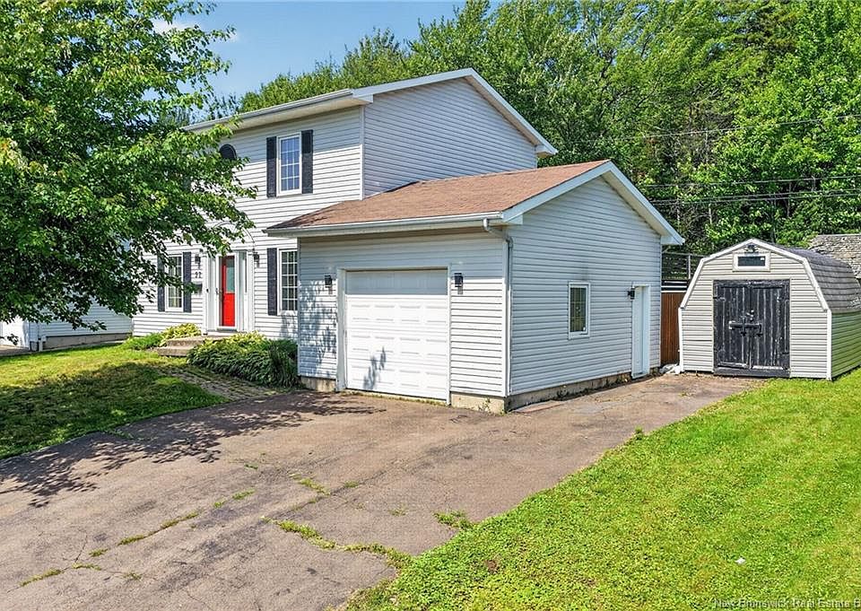 1st image of 97 Old Oak Cres