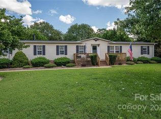 135 Carolina Place Dr, Shelby, NC 28152