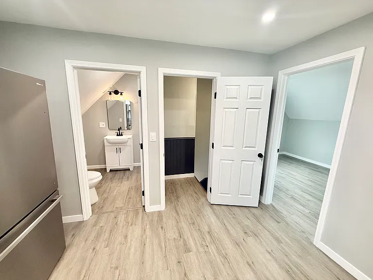 9 Rock St #2 — Photo 6