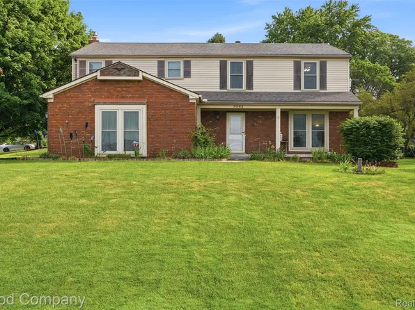 3062 Saint Jude Dr, Waterford, MI 48329