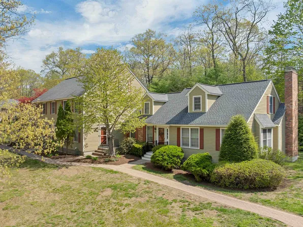 3 Seaver Brook Lane, Plaistow, NH 03865