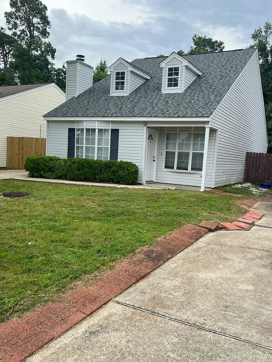 Building Photo - 2366 Trafalgar Dr