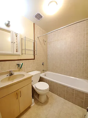 Rented by Esra Realty | media 16