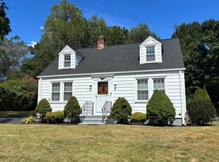 71 Daniel Rd, Hamden, CT 06517