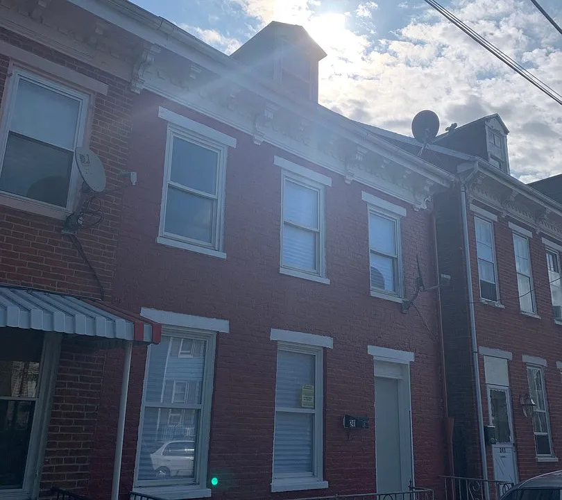 241 S Penn St