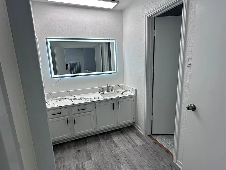 2121 El Paseo St #2202 — Photo 23