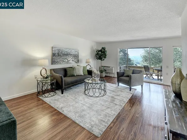 1268 Skycrest Dr APT 4, Walnut Creek, CA 94595