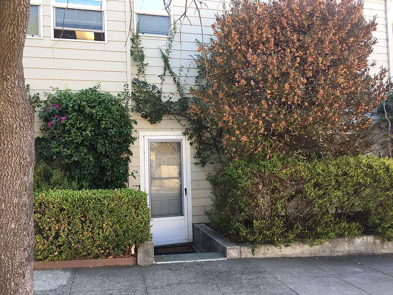 199 Cypress Ave — Photo 5