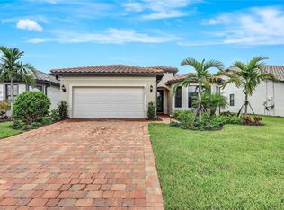 6770 Pennyroyal Dr, Naples, FL 34114
