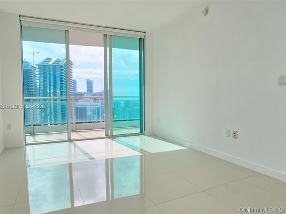 3rd image of 92 SW 3rd St APT 3804