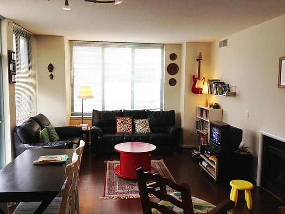 5th image of 851 N Glebe Rd APT 719