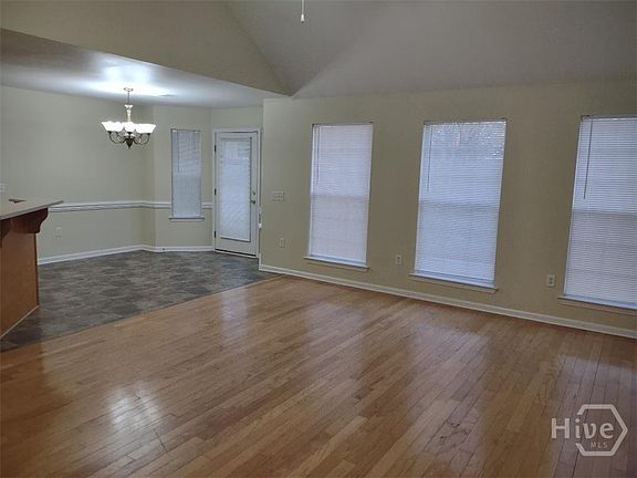 2nd image of 528 Laurel Hill Cir