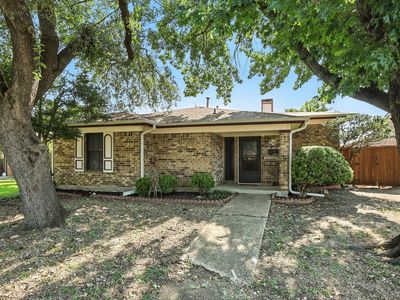 2202 Daniel Way, Carrollton, TX, 75006