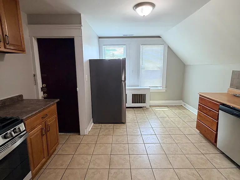 64 Stanley St #3 — Photo 7