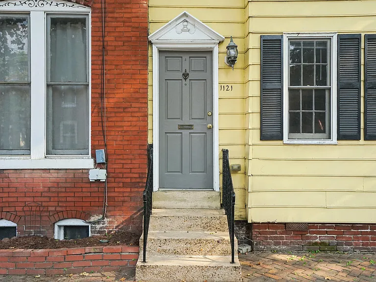 1121 Prince St — Photo 16