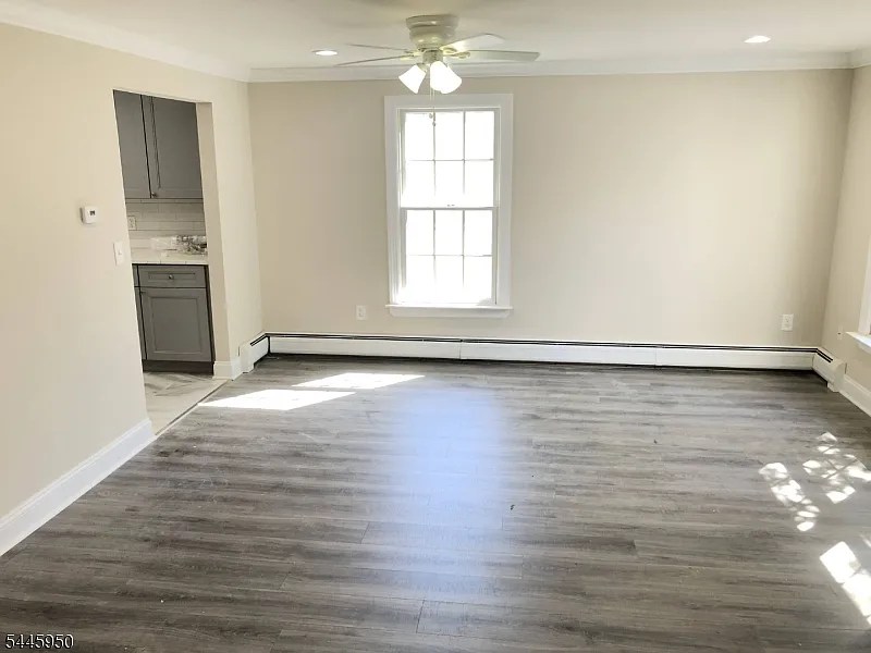3 bed, 1.0 bath, $3,750 — Photo 4