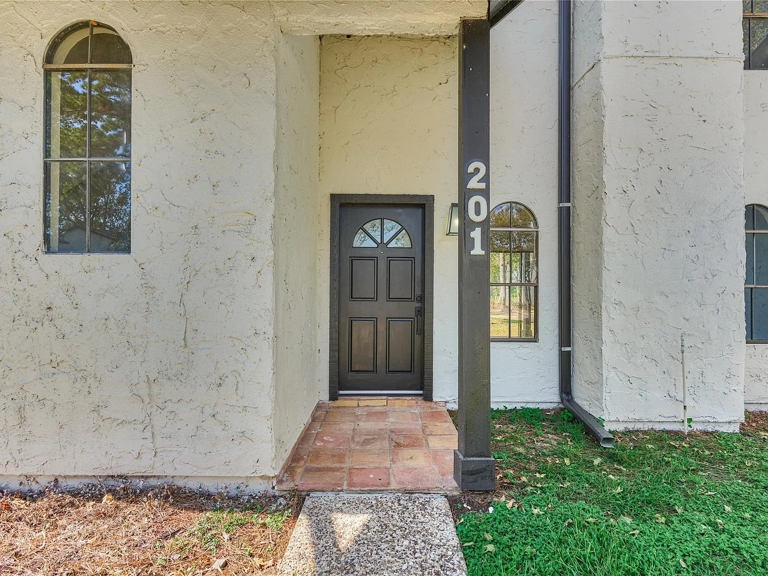 2 bed, 2.0 bath, 1266 sqft, $2,000 — Photo 4