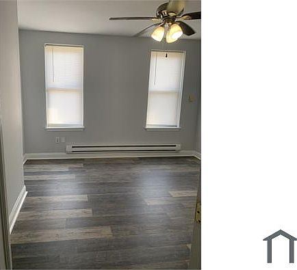 3rd image of 3837 Olive St #1