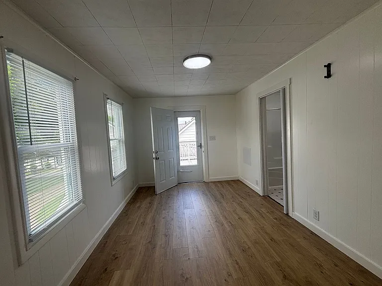 200 Perry St — Photo 21