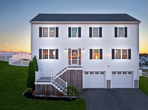 1 Pzegeo Cir, Peabody, MA 01960
