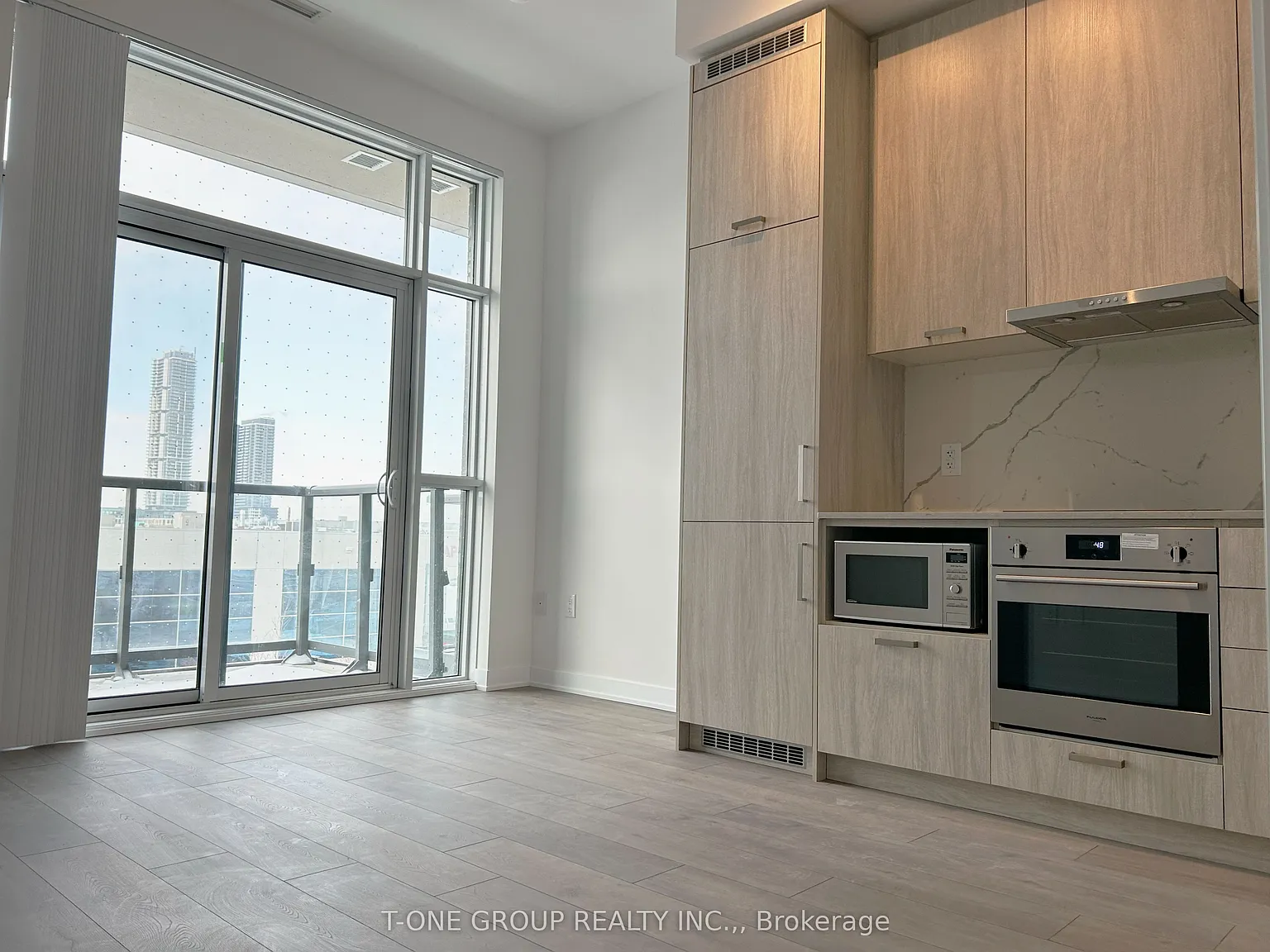 Studio, $1,725 — Photo 2