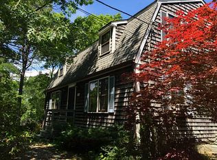 108 Narrow Ln, Charlestown, RI 02813