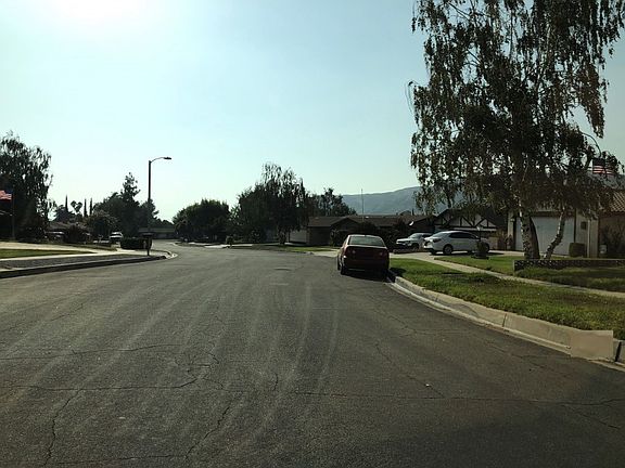 4th image of 34953 Persimmon Ave
