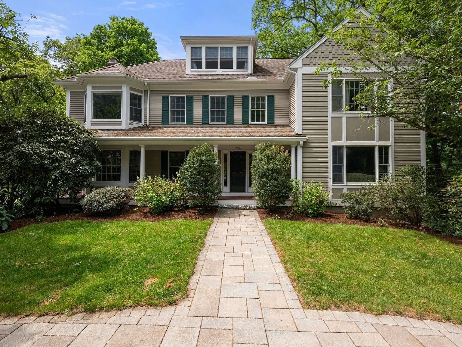5 bed, 5.0 bath, 3789 sqft, $9,000 — Photo 1