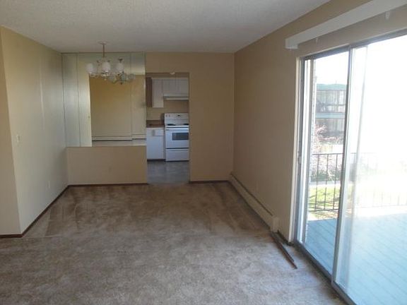 4th image of 2710 Dale St N APT 301