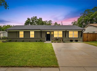 2735 Viva Dr, Mesquite, TX 75150