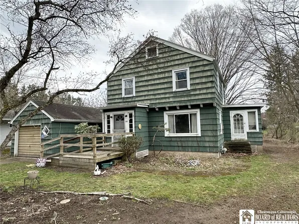 99 Falconer St, Frewsburg, NY 14738